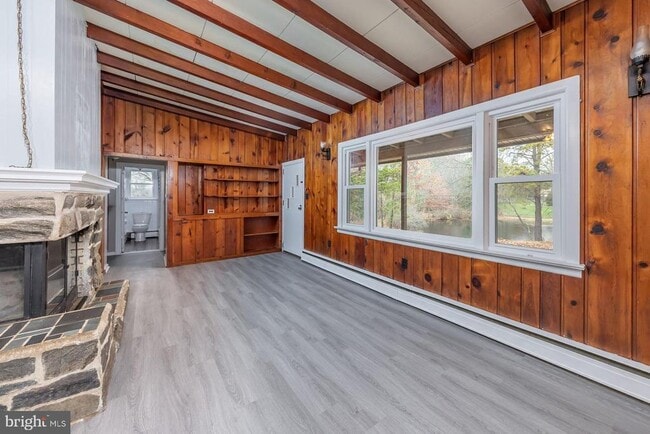 Building Photo - 226 Thies Rd