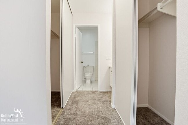 Building Photo - Charming 2Bdm 2Ba Condo with Private Balcony in Heart of Mira Mesa!