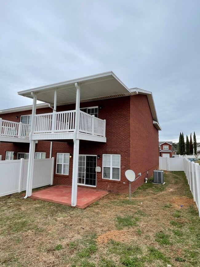 Building Photo - Eagle Landing Subdivision -