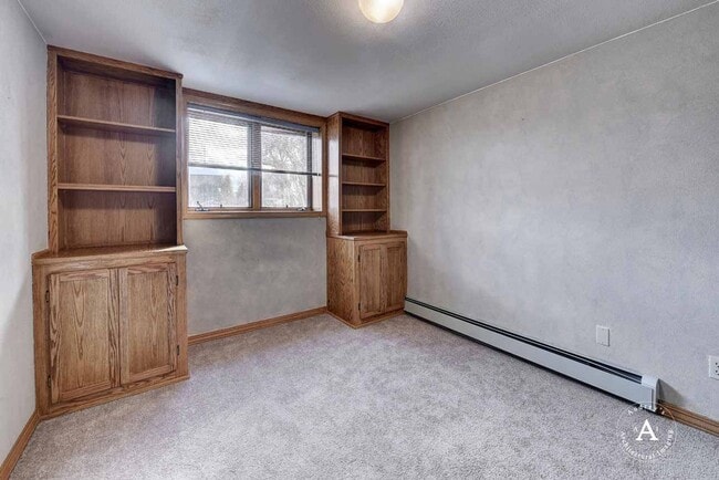 Building Photo - Pet Friendly 5 Bed, 3 Bath, Single Family Home W/ Attached Two Car Garage, Big Yard on corner lot...