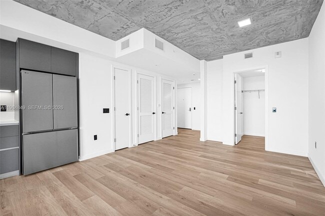 Building Photo - 307 SW 5th St