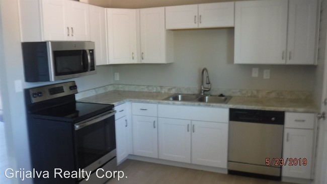 Building Photo - 963 E Graybill Dr