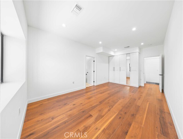 Building Photo - 7503 Hesperia Ave