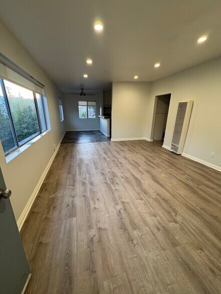 Living room - 3322 Helms Ave