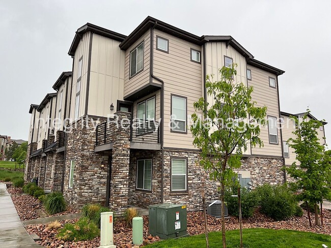 Primary Photo - 1612 Castle Creek Cir