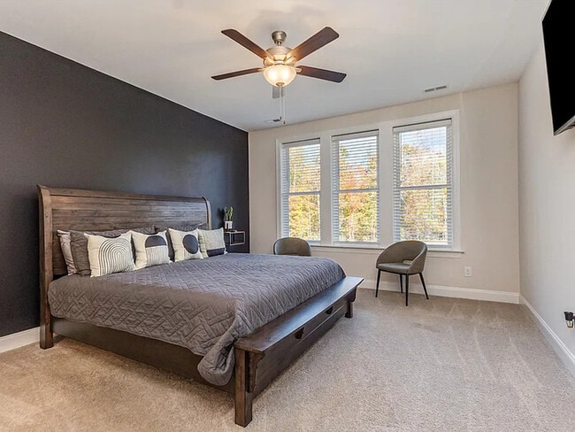 Building Photo - 300 W Amber Oak Dr