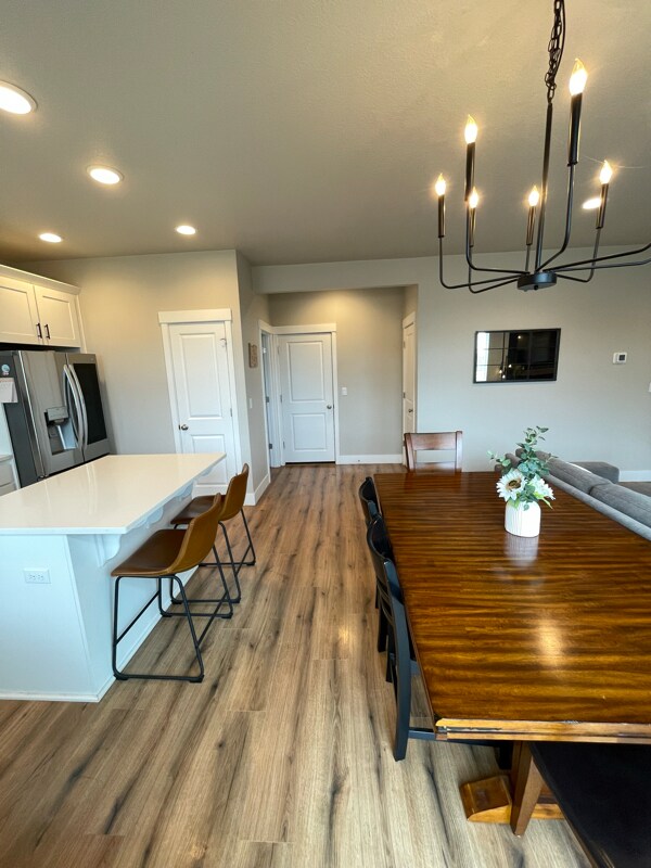 Building Photo - 835 NE Buckthorn Dr