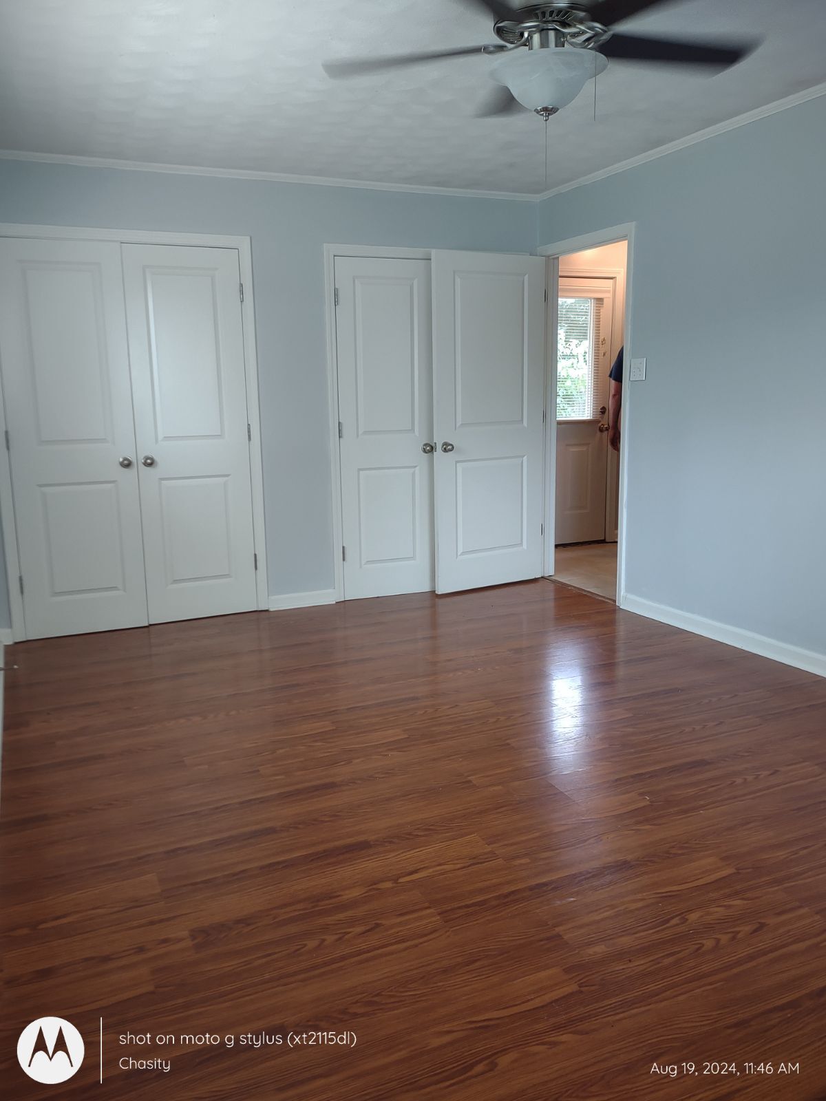 Building Photo - 802 W Oak Ave