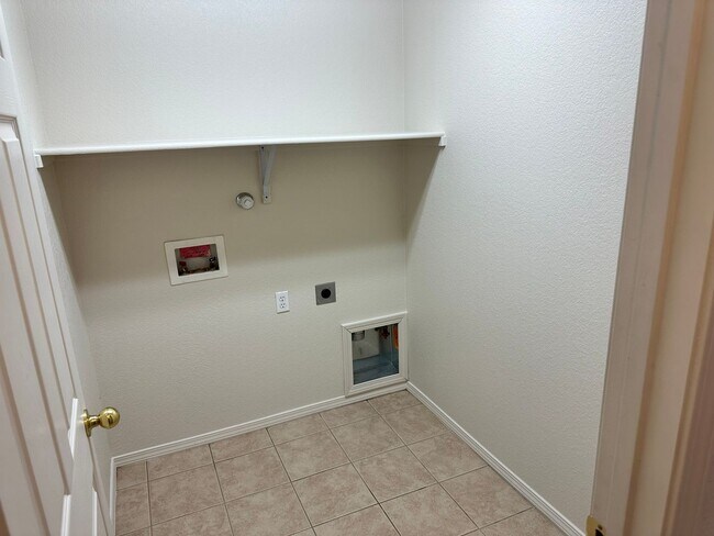 Building Photo - 4th of July Holiday Special! $100.00 Off P...