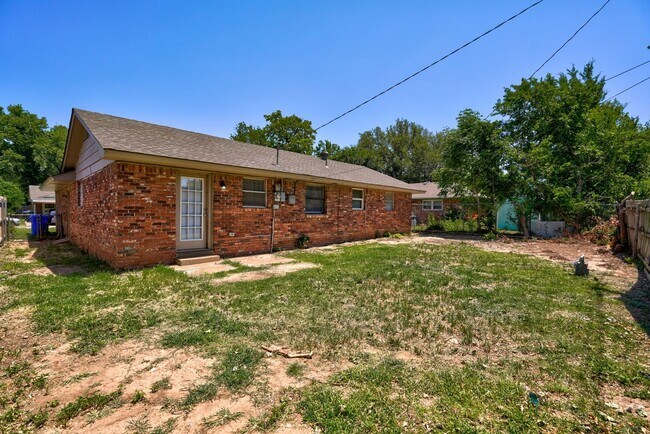 Building Photo - 3 Bed 1.5 Bath Norman