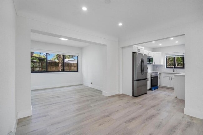 Building Photo - North 25th Avenue