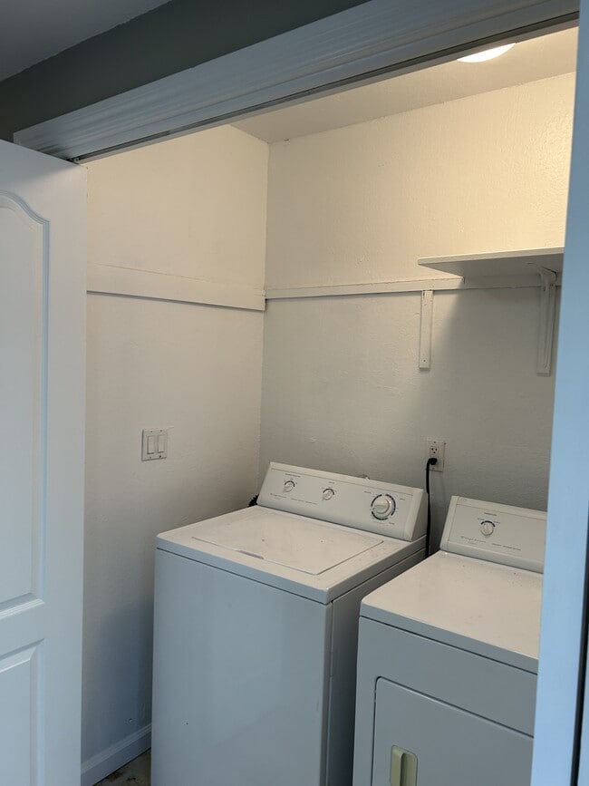 Building Photo - 4063 Elmo Loop