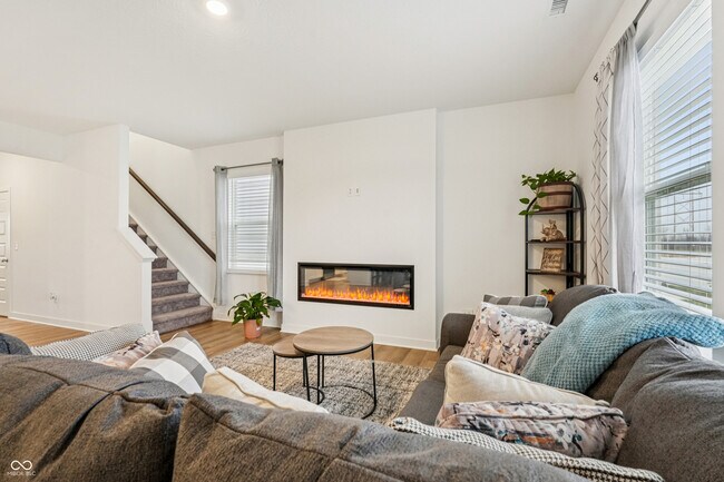 Building Photo - 4544 Nokes Pl