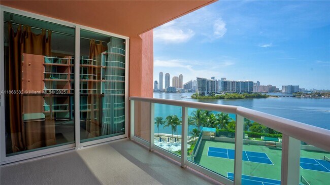 Building Photo - 3370 Hidden Bay Dr