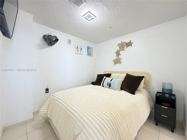 Building Photo - 2829 Indian Creek Dr