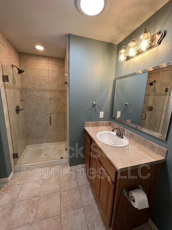 Building Photo - 6003 Crow Rd