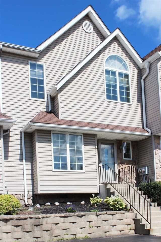 Primary Photo - 56 Roundtree Ct