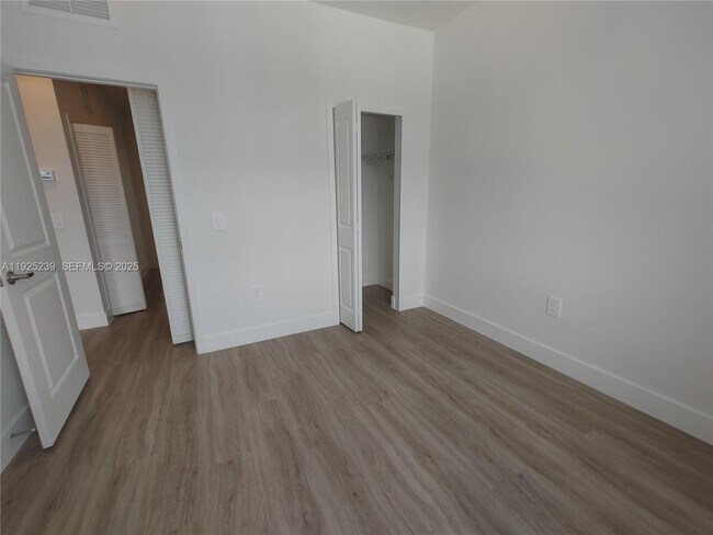 Building Photo - 34513 SW 191st Ave