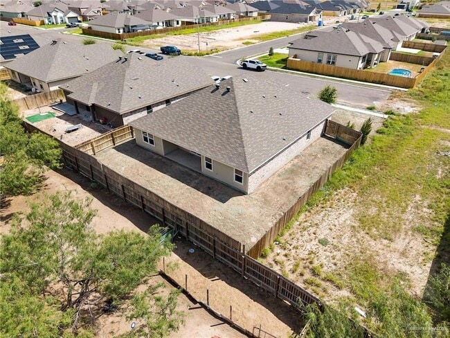 Building Photo - 5524 Xenops Ave
