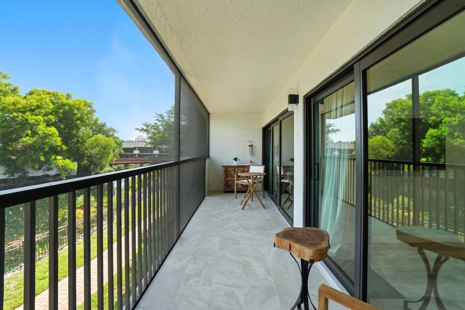 Building Photo - 600 Neapolitan Way