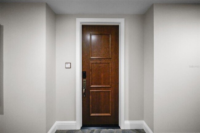 Building Photo - 470 Mandalay Ave