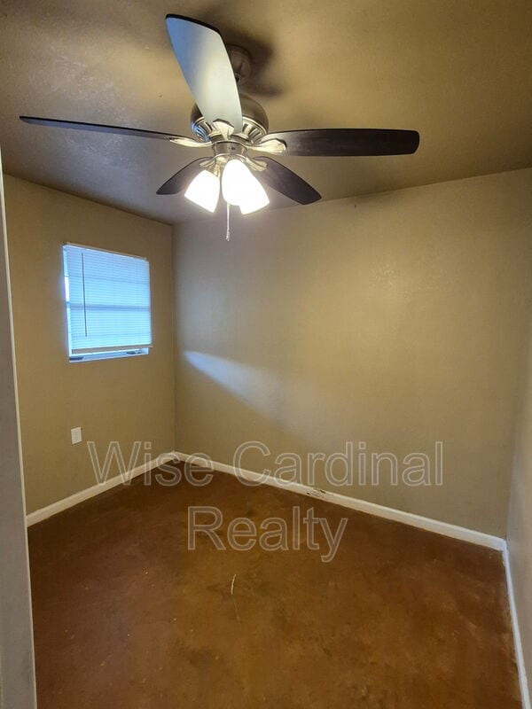 Building Photo - 901 11th St