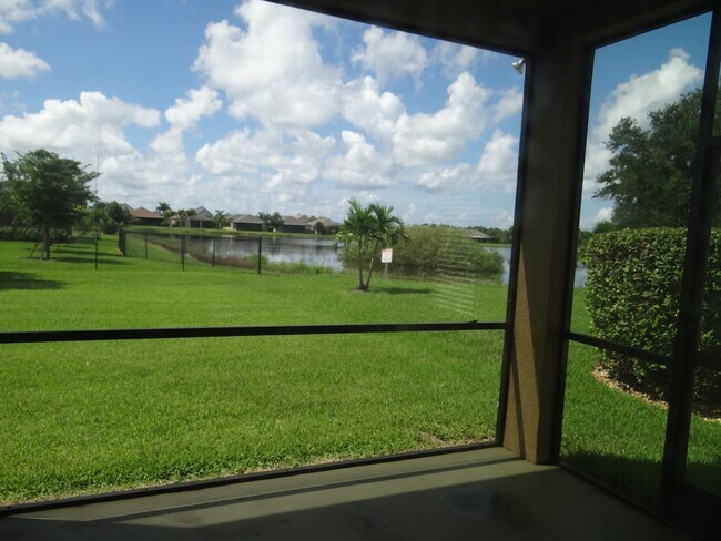 Building Photo - RIVER CLUB annual rental - Port Charlotte