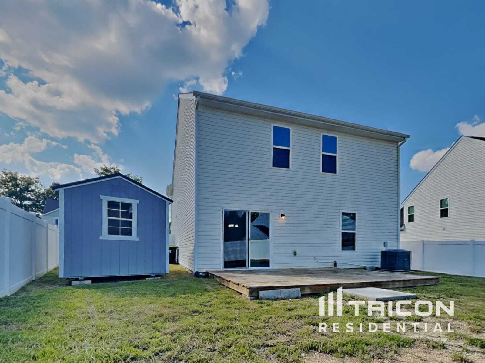 Building Photo - 350 Pillow Ln