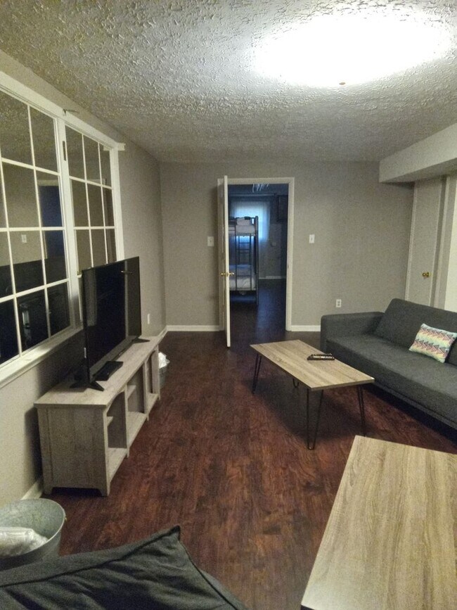 Building Photo - 4BR 3BA SFH with Full Finished Basement