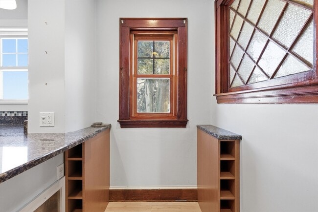 Building Photo - 7 Clyde Rd