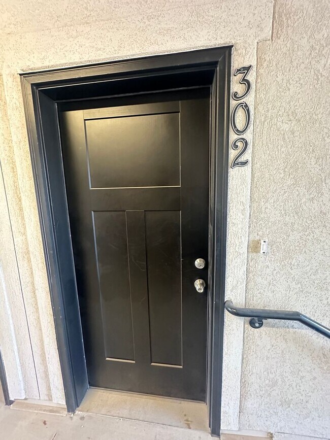 Building Photo - BRAND NEW Condo in Herriman!!!