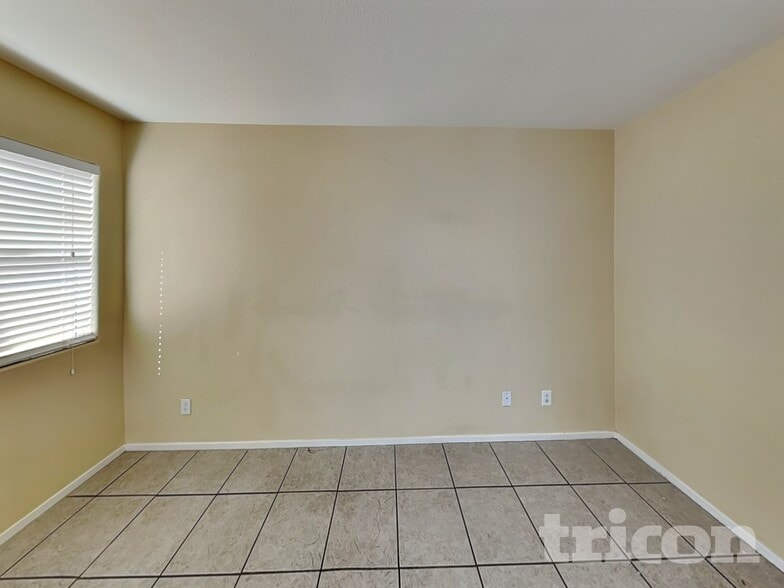 Building Photo - 2468 Color Canyon Way