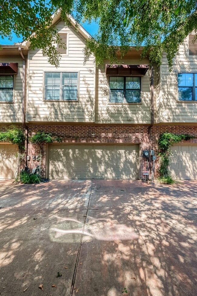 Building Photo - 56 Riva Row