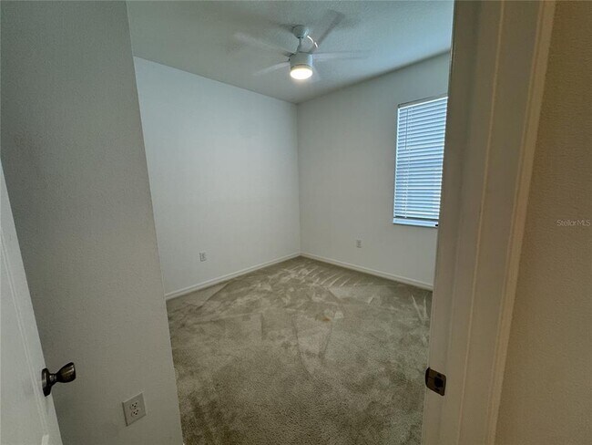Building Photo - 279 Sunfish Dr
