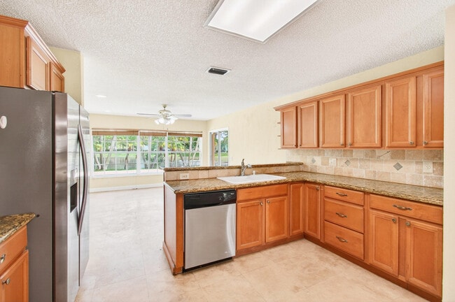 Building Photo - 10574 Wheelhouse Cir