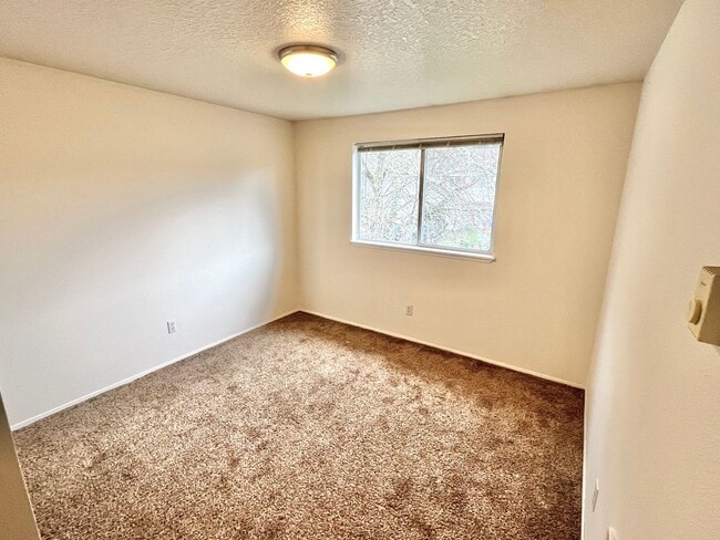 Building Photo - 18825 SW Mayjohn Ct