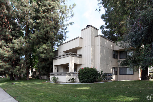 Building Photo - Creekside Apartment Homes