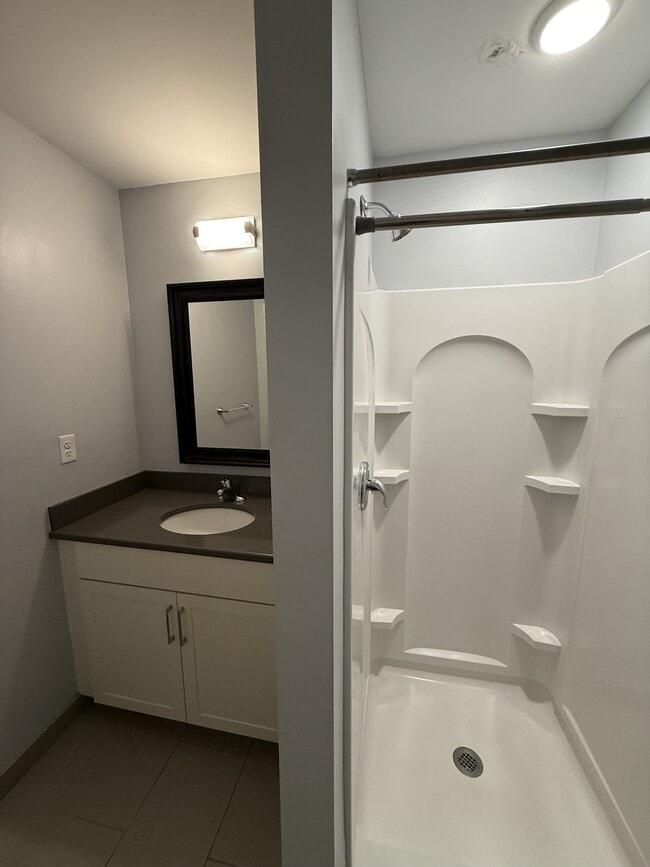 Building Photo - 367 Harvard St