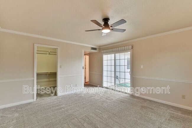 Building Photo - 2334 W Calle Iglesia Ave