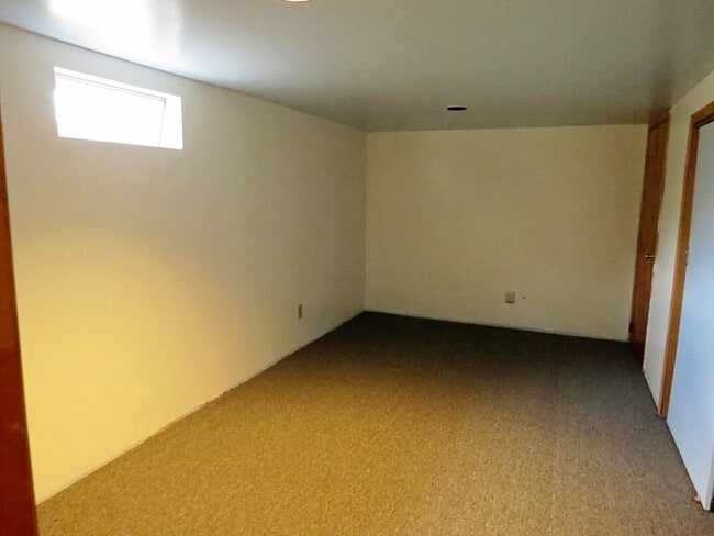 Building Photo - Prime Plainview Ranch