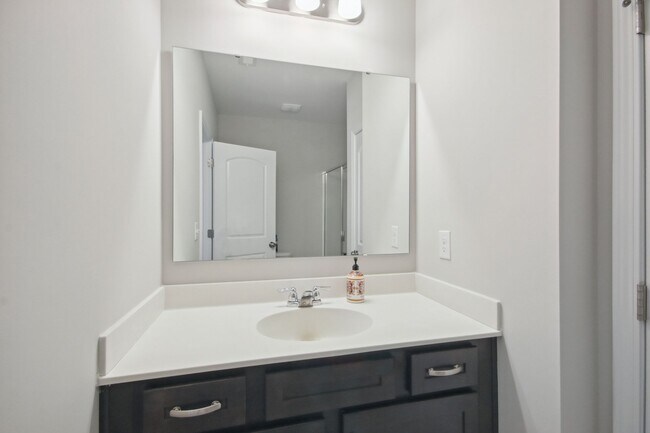 Building Photo - 2169 Grist Mill Dr SW