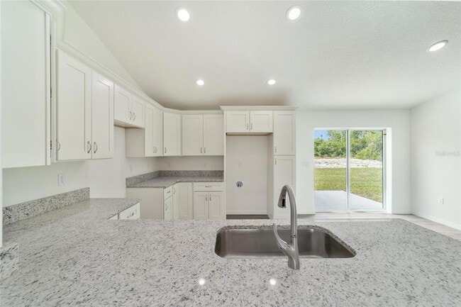 Building Photo - 5058 SW 154 Loop