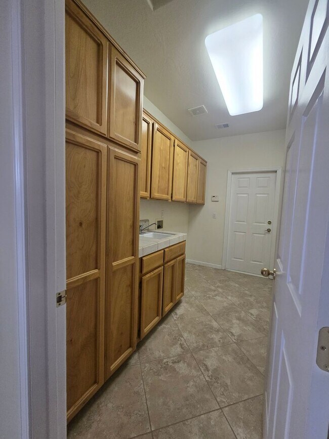 Building Photo - 4 BR 2 BA home available now