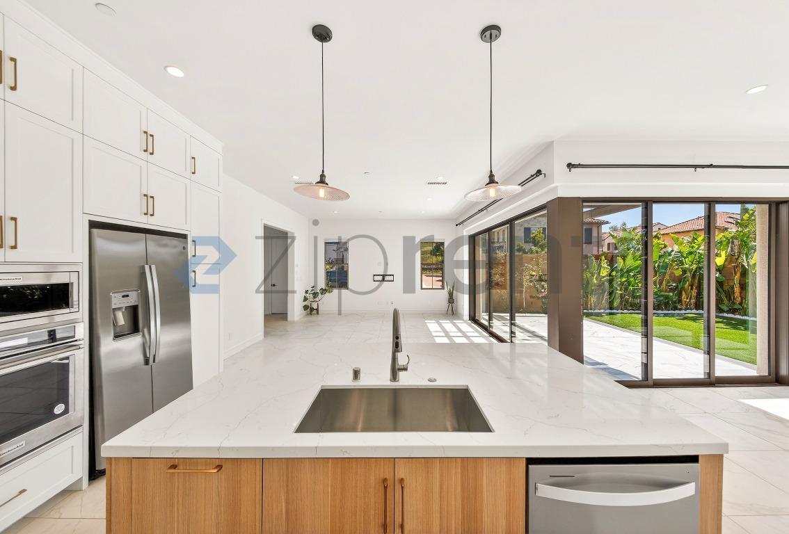 Building Photo - 123 Spotted Quail