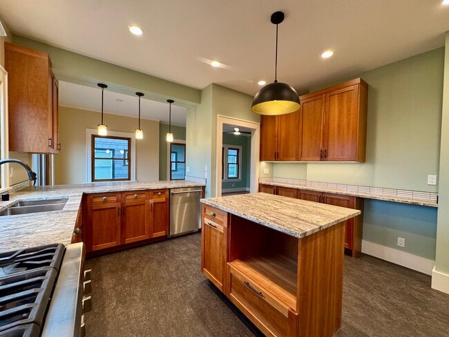 Building Photo - 6210 20th Ave NE