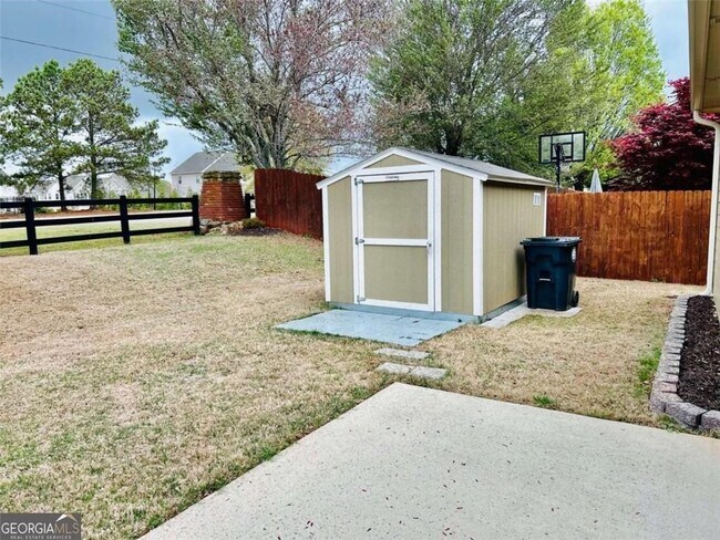 Building Photo - 4518 Hidden Creek Dr