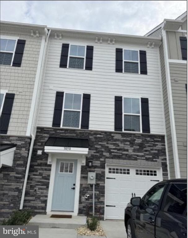 Building Photo - 5050 Orchid Bnd