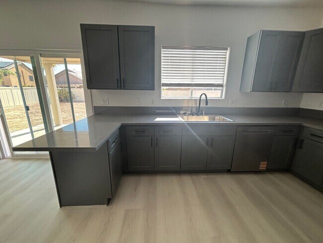 Building Photo - Spacious 4Br/3Ba Home in Galena Pointe – in North Las Vegas