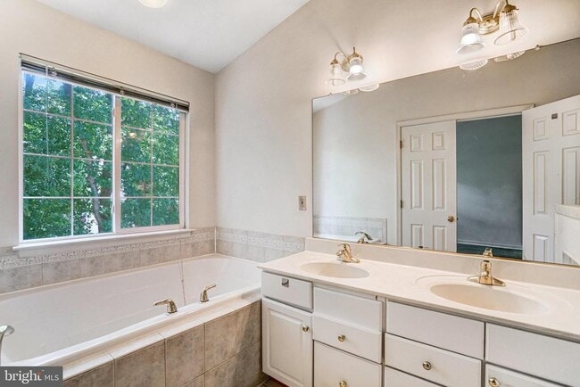 Building Photo - 8408 Jovin Cir