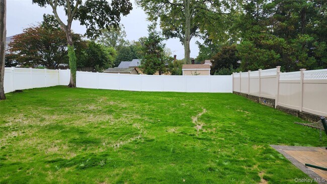 Building Photo - 126 Forest Ave